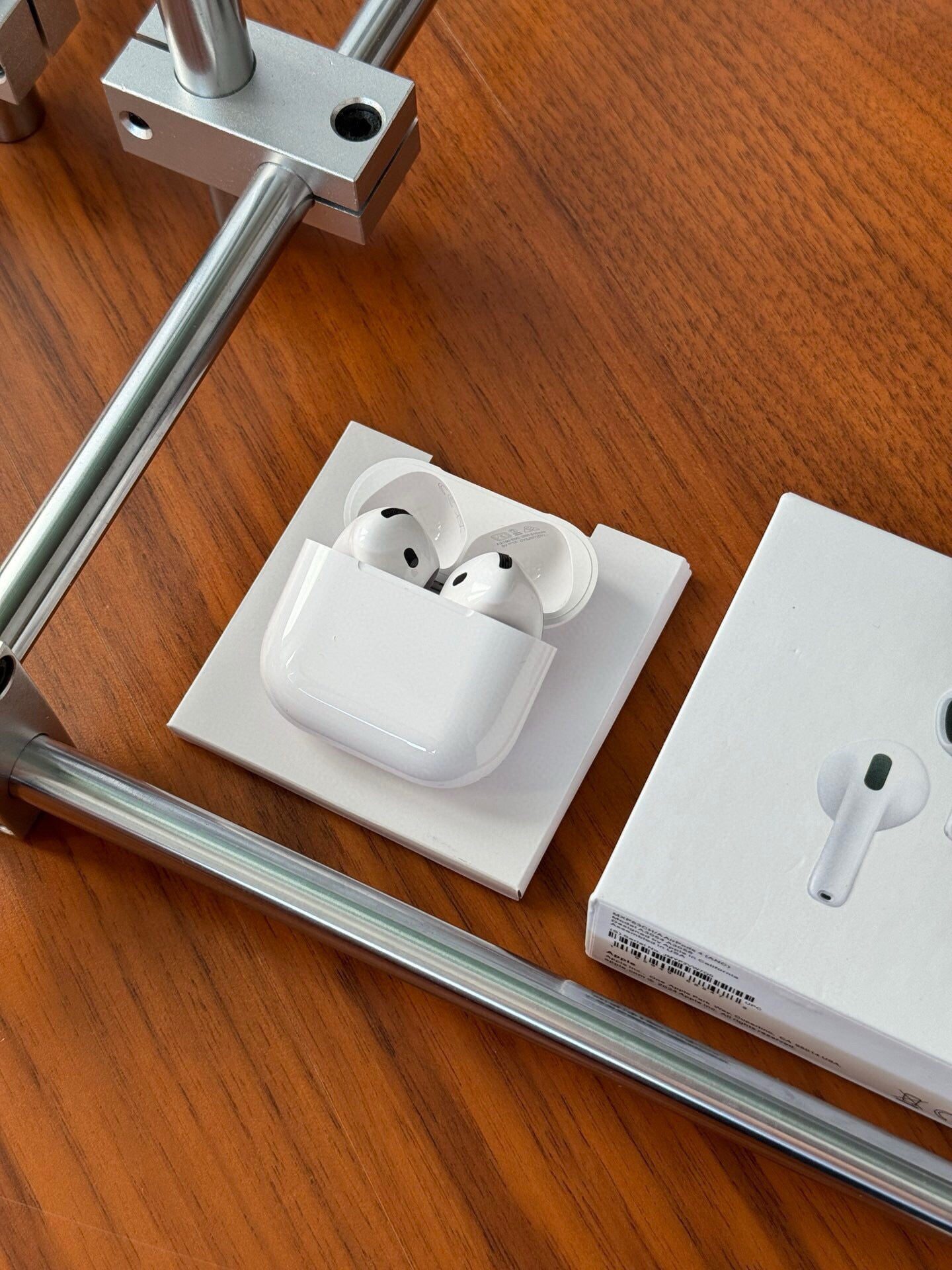 Airpods 4 - Vendor